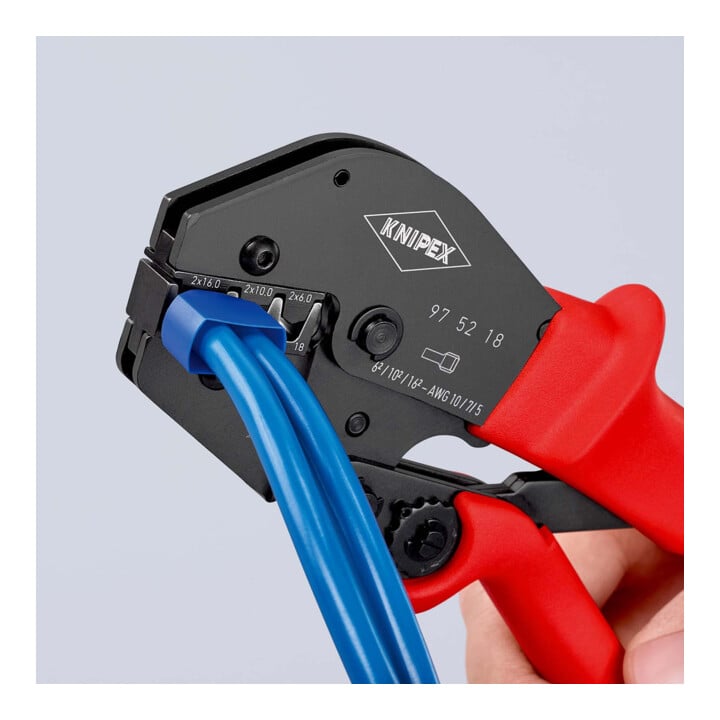 Pinces à sertir, également pour prise à deux mains Knipex