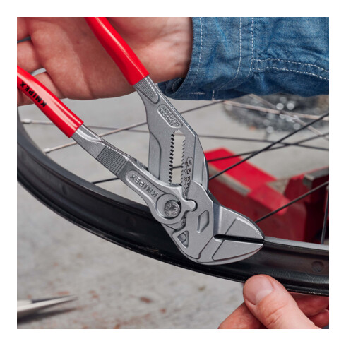 Pinces-clés, Pince et clé à la fois Knipex