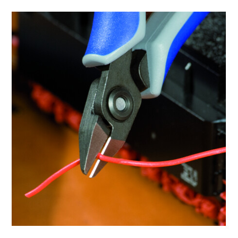 Pinces coupantes de côté de précision pour l'électronique Knipex