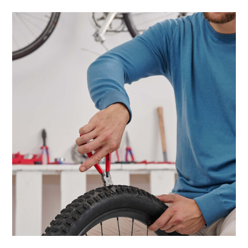 Pinces coupantes de côté pour plastique Knipex