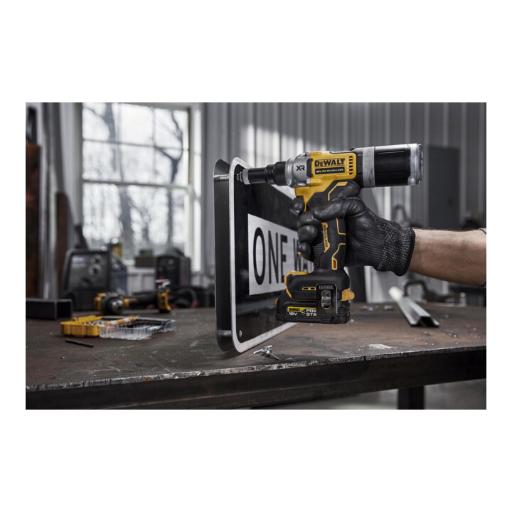 Pistolet à riveter sans fil DEWALT, 18 V, version de base, 4,8 - 6,4 mm