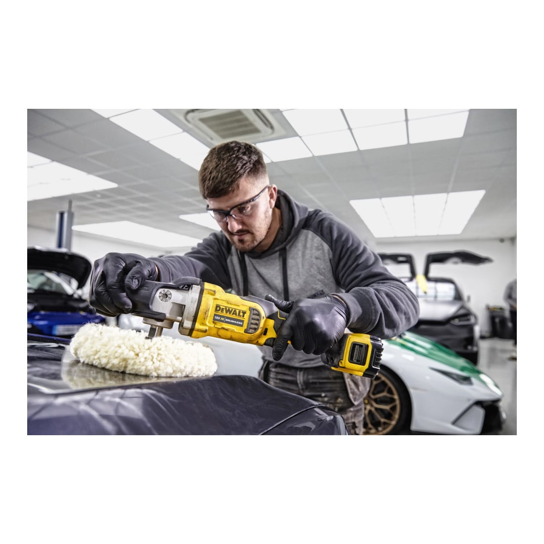 Polisseuse rotative sans fil 18 volts DEWALT (sans balais), version de base