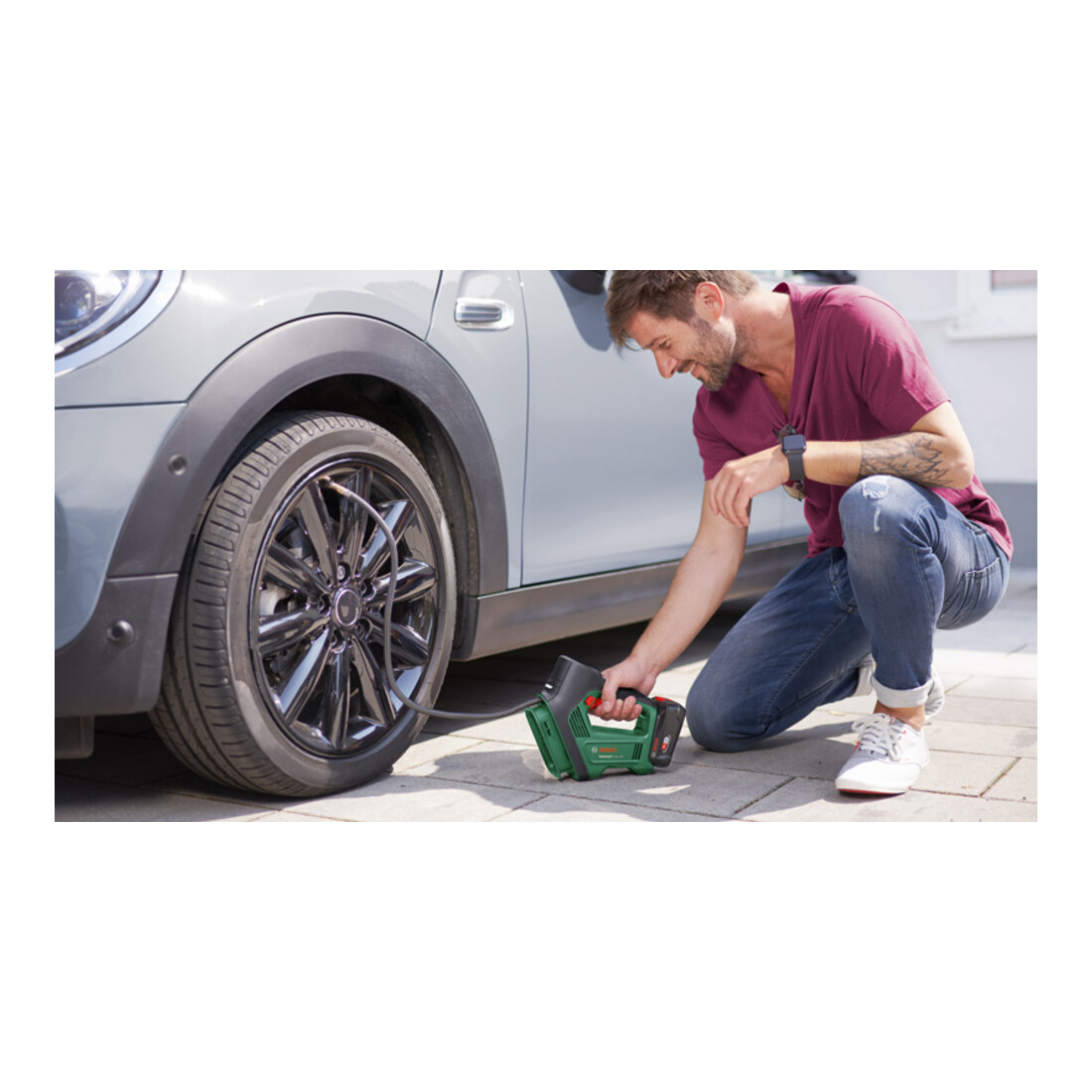 Pompe à air comprimé sans fil UniversalPump 18V Bosch