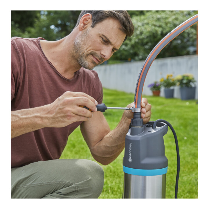 Pompe à pression  submersible 5900/4 inox GARDENA