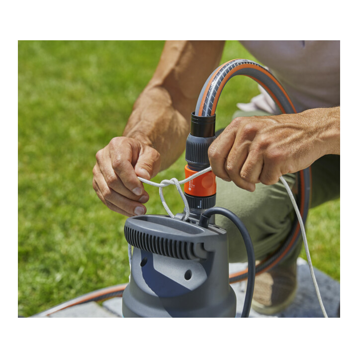 Pompe à pression  submersible 5900/4 inox GARDENA