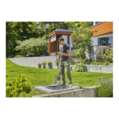 Pompe à pression  submersible 5900/4 inox GARDENA