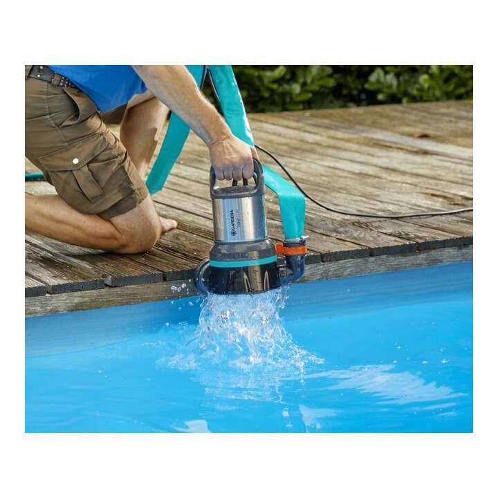 Pompe submersible à eau claire 11000 GARDENA