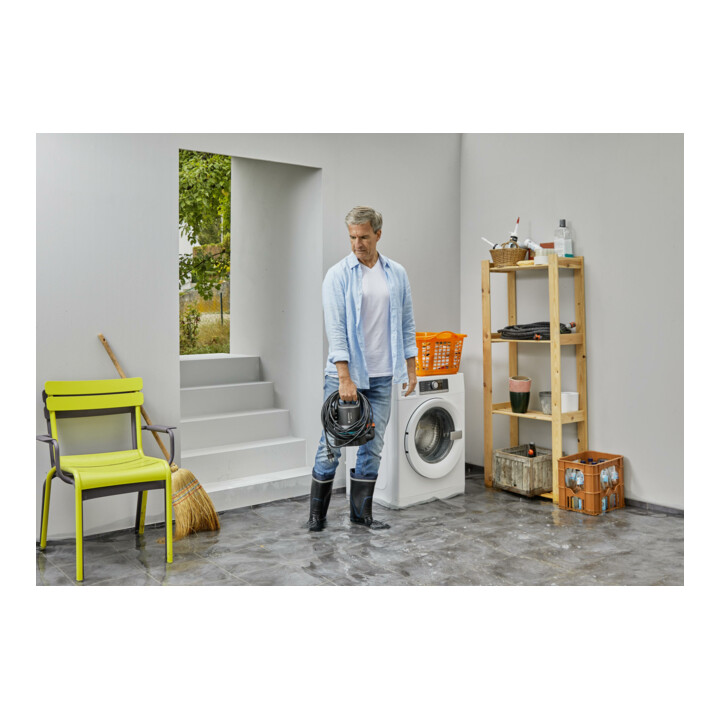 Pompe submersible pour eaux claires 9000 GARDENA