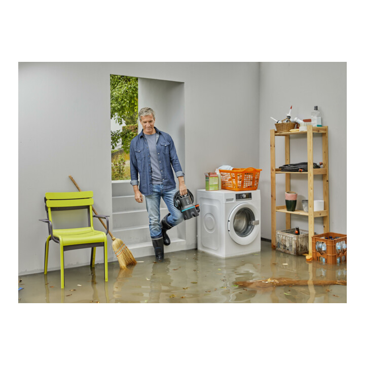 Pompe submersible pour eaux sales 9000 GARDENA
