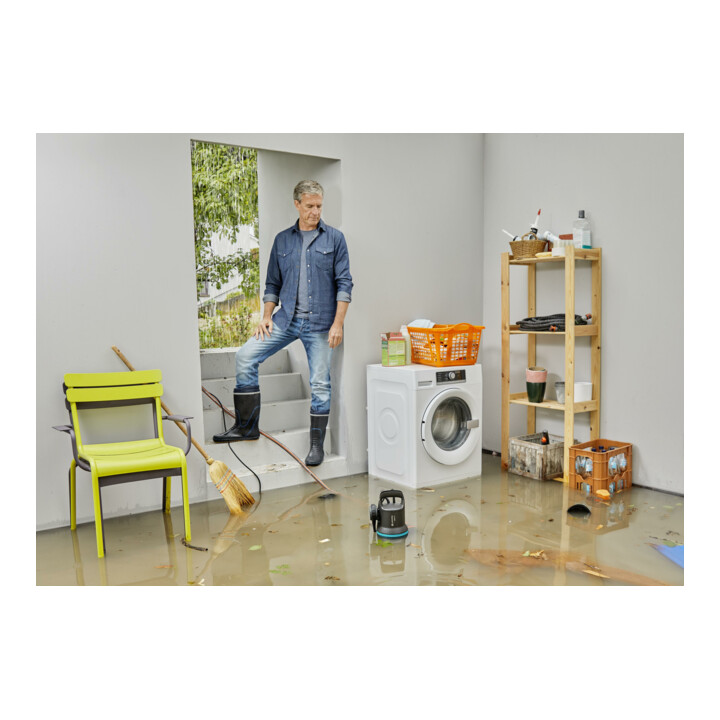 Pompe submersible pour eaux sales 9000 GARDENA