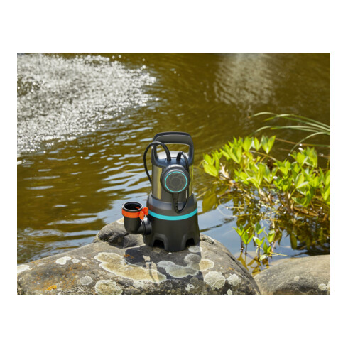 Pompe submersible pour eaux usées 16000 GARDENA