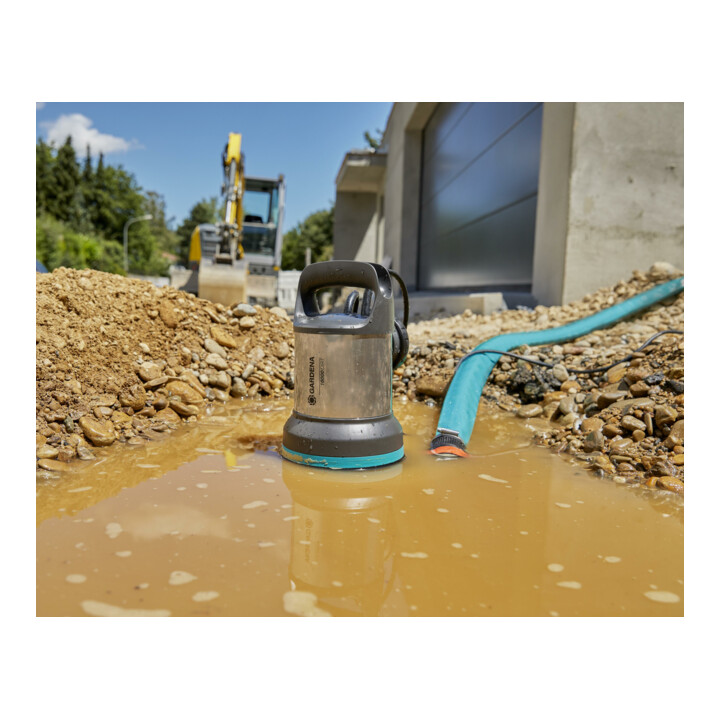 Pompe submersible pour eaux usées 16000 GARDENA