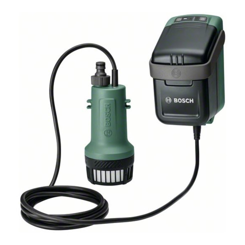 Pompes à eau de pluie à batterie Bosch GardenPump 18, tuyau 2,5 m, batterie 18V 2,5Ah, chargeur