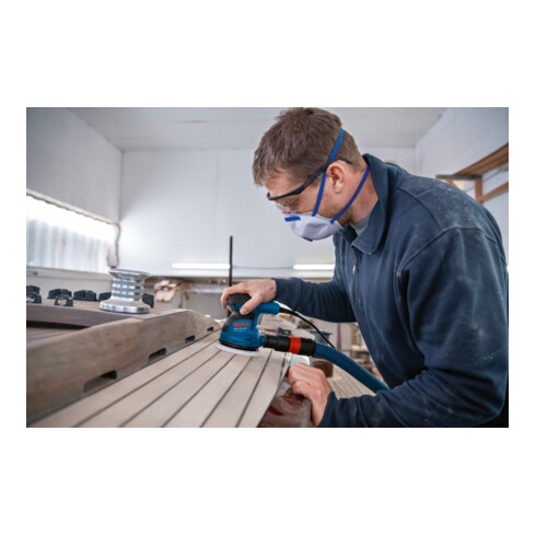 Ponceuse en orbite aléatoire Bosch GEX 125-1 AE, avec 3 x feuille abrasive C470, dans une mallette d'artisan