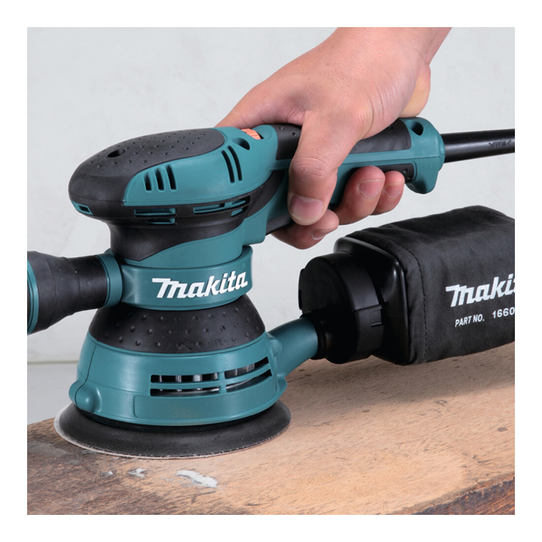 Ponceuse excentrique Makita BO5041J