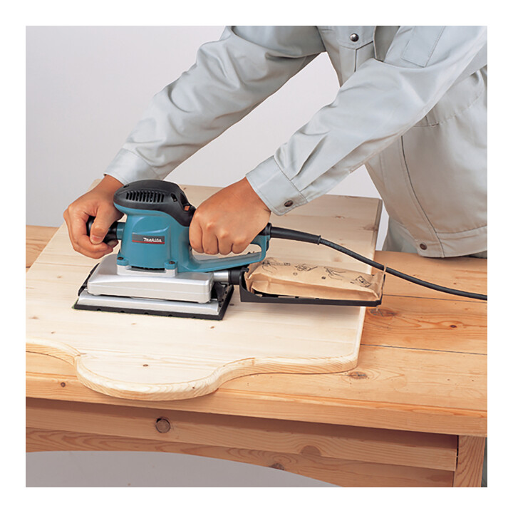 Ponceuse orbitale Makita BO4900VJ