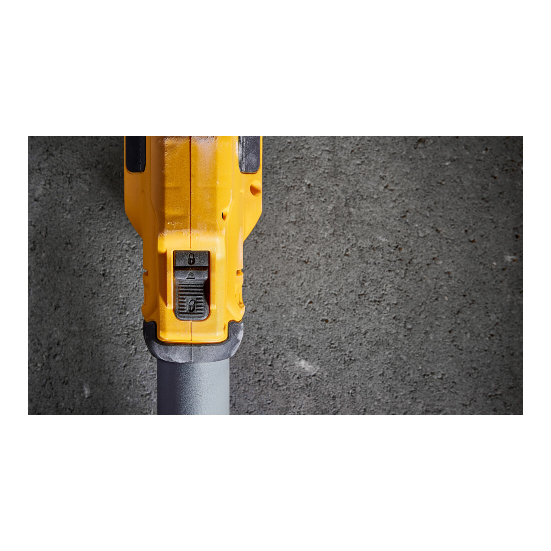 Ponceuse pour cloisons sèches DEWALT 450 watts