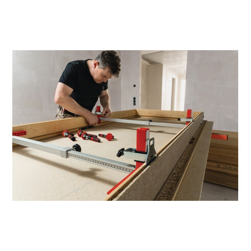 Positionneur pour chambranles de portes TU Bessey