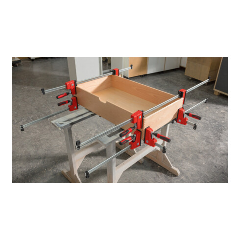 Presse VarioKorpus REVO KREV Bessey