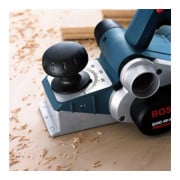 Rabot Bosch GHO 40-82 C avec mallette d'ouvrier-2