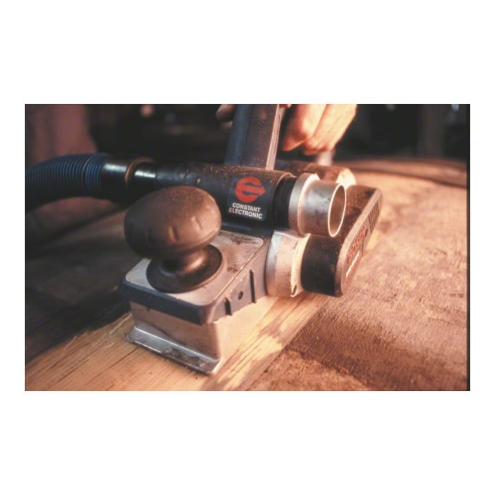 Rabot Bosch GHO 40-82 C avec mallette d'ouvrier