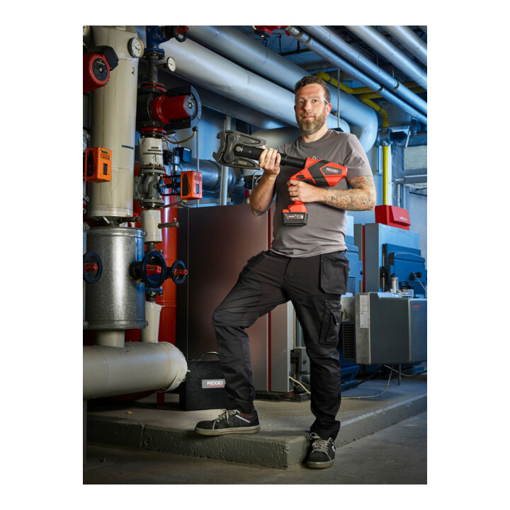 RIDGID Outil de sertissage RP352XLACT 32kN avec mâchoire de traction