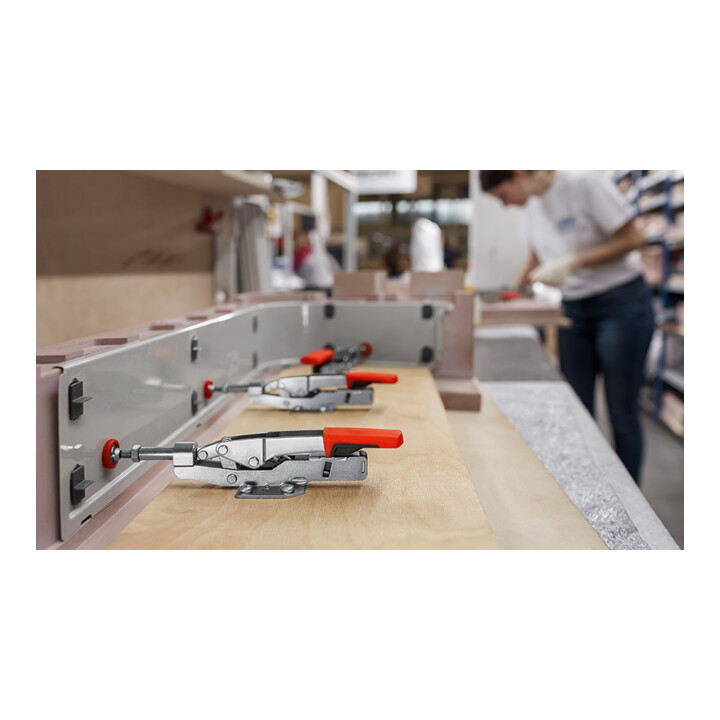 Sauterelle à serrage horizontal à plongeurs avec platine de fixation horizontale STC-IHH Bessey
