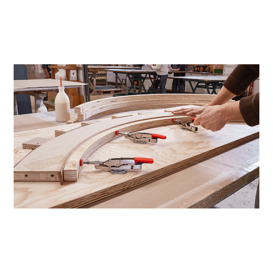 Sauterelle à serrage horizontal à plongeurs avec platine de fixation horizontale STC-IHH Bessey