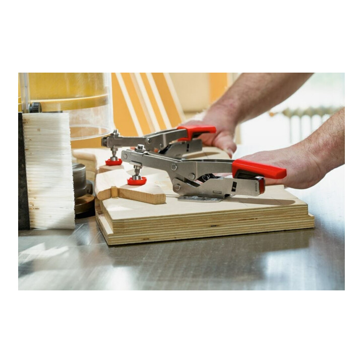 Sauterelle à serrage vertical et levier horizontal avec bras ouvert et platine de fixation horizontale STC-HH Bessey