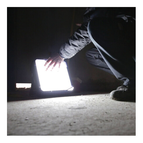 SCANGRIP Projecteur de chantier Vega Lite Compact 4000 lumens LITE
