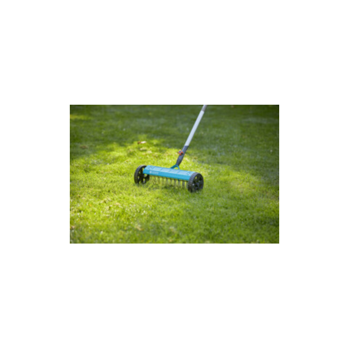 Scarificateur combisystem Boy GARDENA, 32 cm de large
