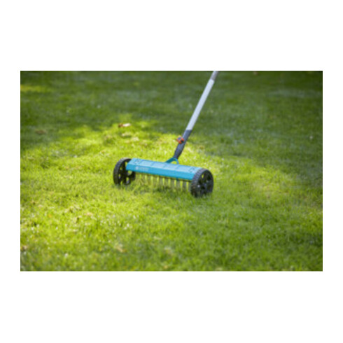 Scarificateur combisystem Boy GARDENA, 32 cm de large