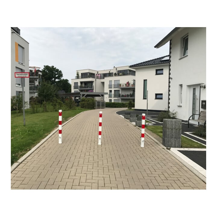 Schake Absperrpfosten Typ 470F/2, 70x70mm, herausnehmbar- + Dreikantverschluß, + 2 Ösen