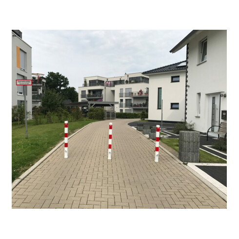 Schake Absperrpfosten Typ 470FB/1, 70x70mm, herausnehmbar + Dreikantverschluß, weiß / rot + 1 Öse