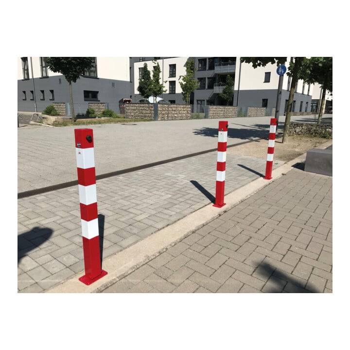 Schake Absperrpfosten Typ 470UNH, umlegbar + Dreikantverschluß 8mm, zum Einbetonieren, 70x70mm, feuerverzinkt
