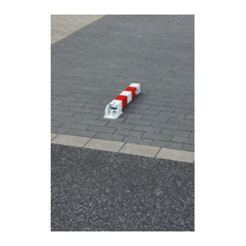 Schake Absperrpfosten Typ 4715UZ, umlegbar Vierkantrohr 70x70 mm, Überflur 500 mm, für Dübelbefestigung + Profilzylinder feuerverzinkt