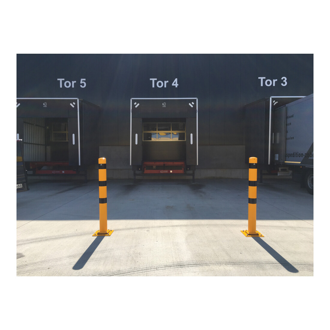 Schake Absperrpfosten Typ 476NPBG, ortsfest, 220x220 mm Ø 76mm, gelb / schwarz