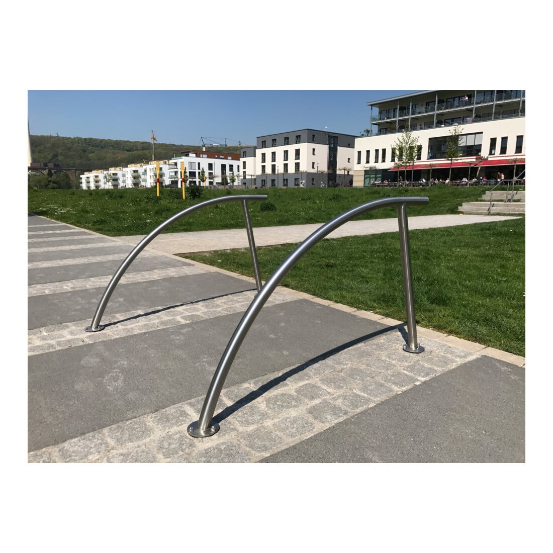Schake Edelstahlbügel Ø48 mm, auf Gehrung geschweißt Breite: 1000 mm, Höhe: 1200 mm ohne Querholm, geschliffen