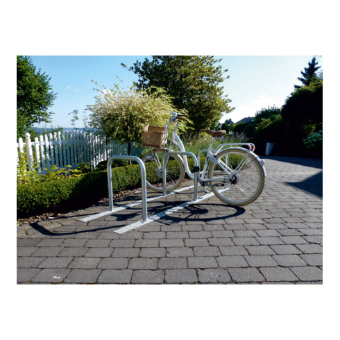 Schake Fahrradanlehnständer drei Anlehnbügeln, Ø48mm verschweißt auf Flacheisen 100x8mm, 1800mm lang