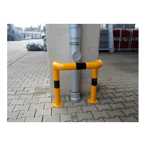 Schake Rammschutzbügel Einseitig, vertiefte Ausführung Gesamttiefe: ca. 350 mm Einseitig rechts gelb/schwarz Breite: 600 mm, Höhe Überflur: 1150 mm