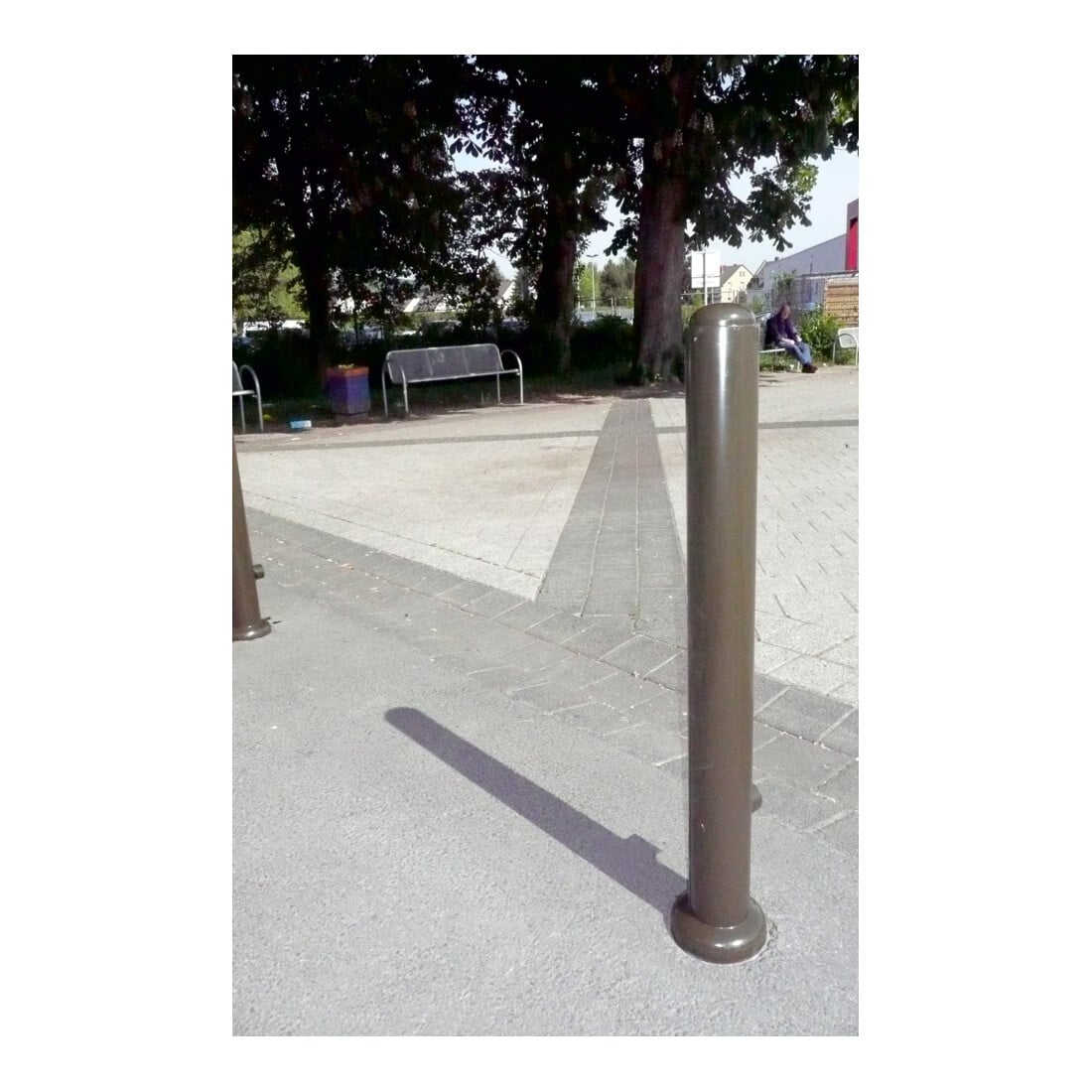 Schake Stilpoller Typ 480FUHB, umlegbar + Dreikantverschluß, zum Einbetonieren, Ø 82mm + Halbkugel,