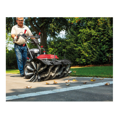 Scheppach Benzin- Kehrmaschine Set SC2200PE inkl. Sammelbehälter, Elektrostart, Schneeschild & Auffangbehälter