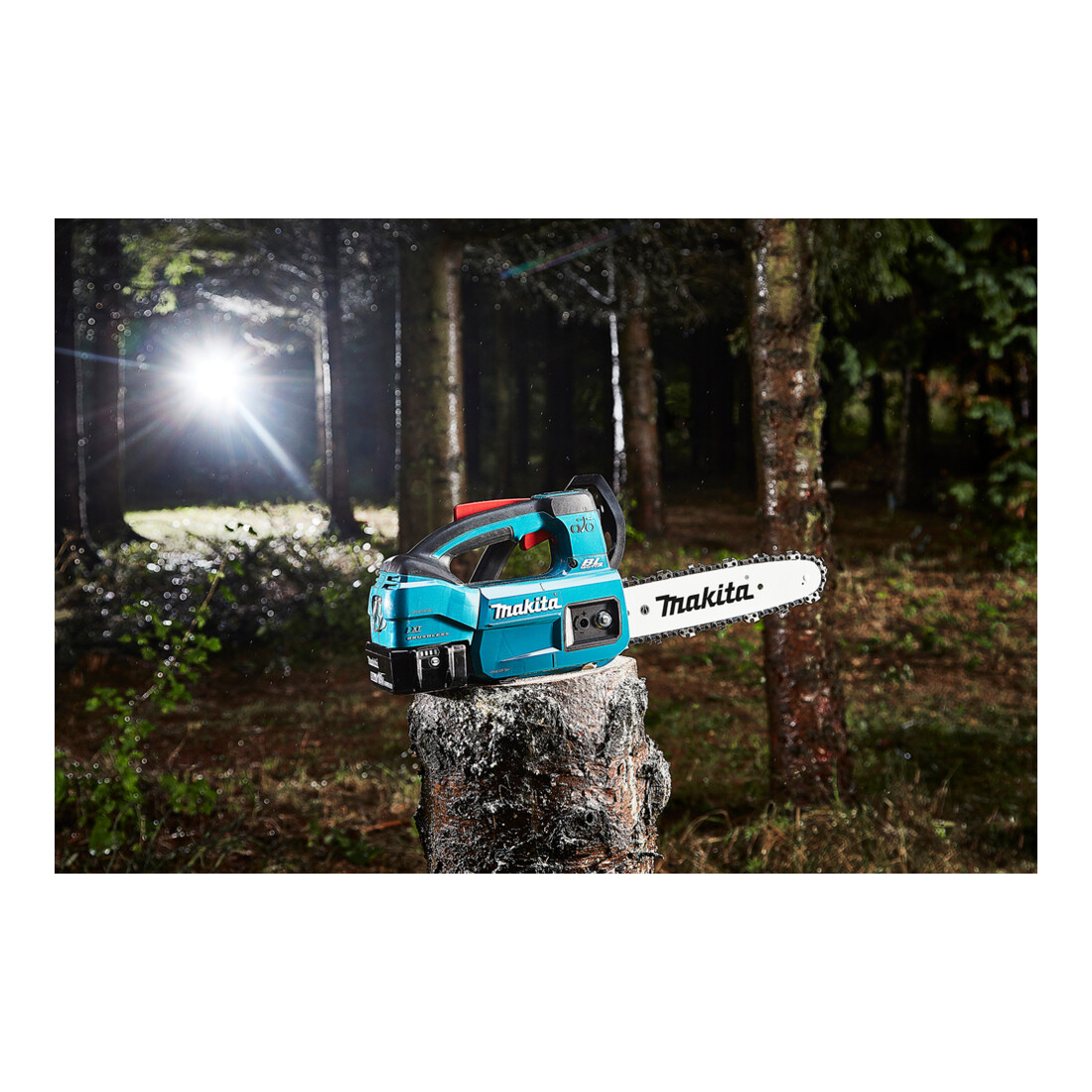 Scie à chaîne sans fil Makita DUC254Z 18 V (sans batterie, sans chargeur)