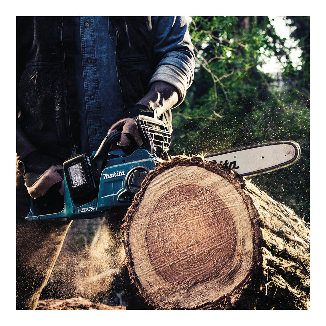 Scie à chaîne sans fil Makita DUC353Z, 2 x 18 V, 35 cm, version solo