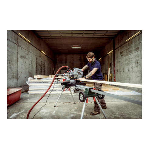 Scie à onglets Metabo KGS 305 M avec socle KSU 251