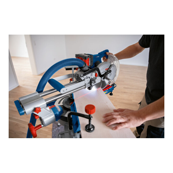 Scie à onglets sans fil BITURBO GCM 18V-216 D Bosch