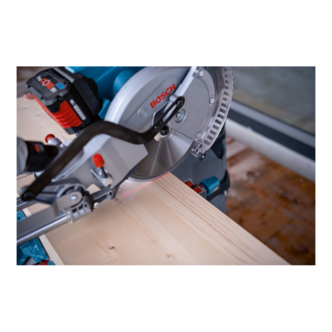 Scie à onglets sans fil BITURBO GCM 18V-254 D Bosch