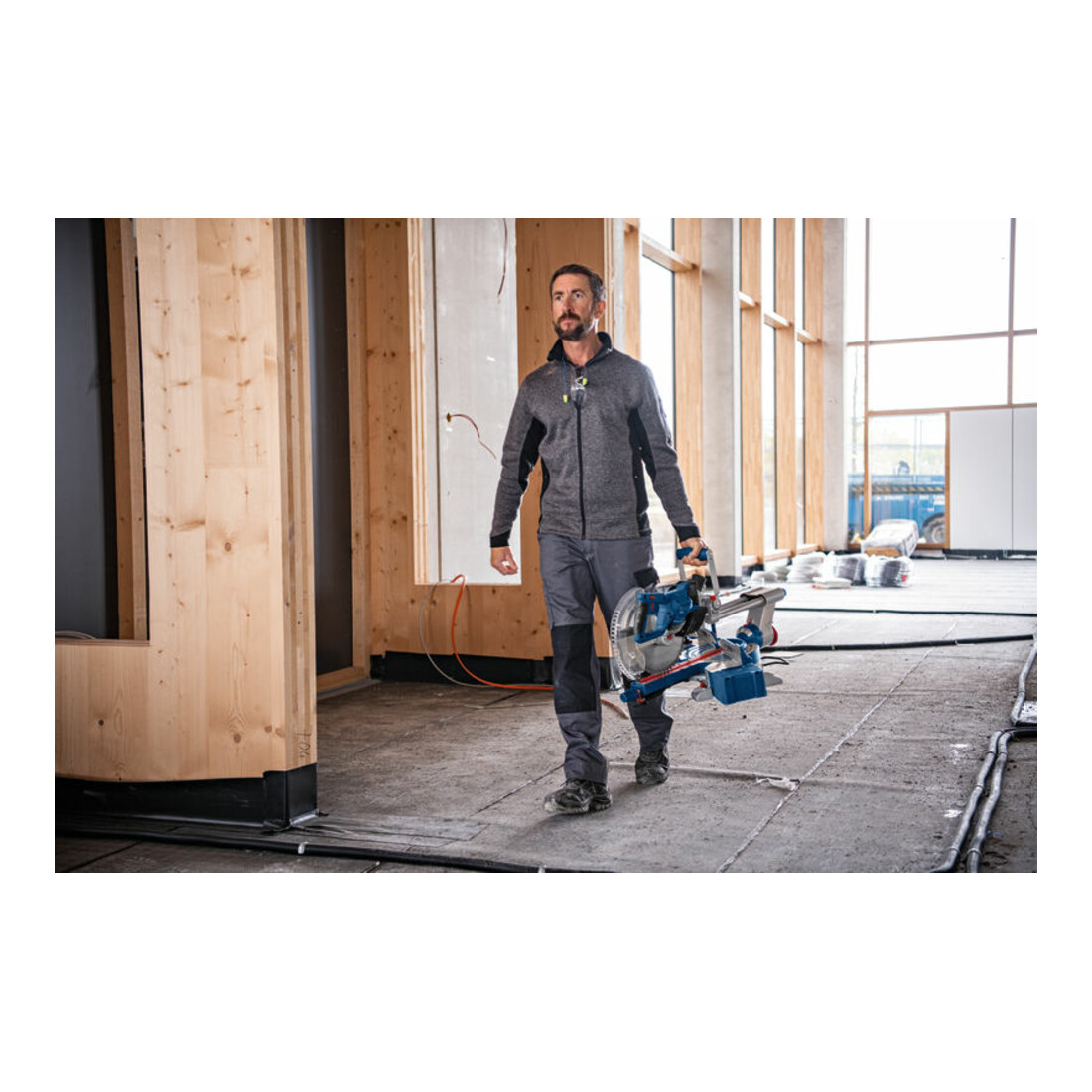 Scie à onglets sans fil BITURBO GCM 18V-254 D Bosch