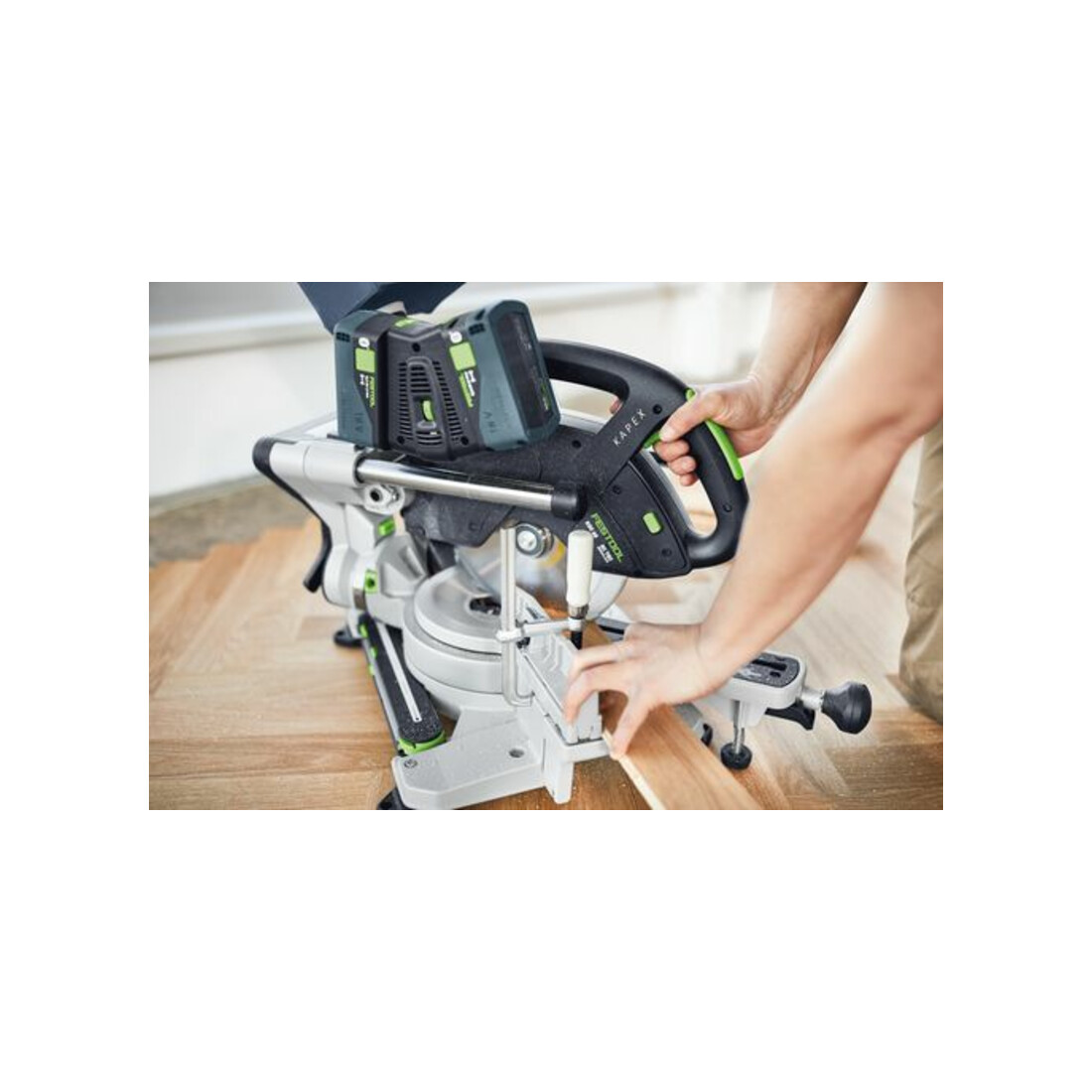 Scie à onglets sans fil Festool KSC 60 EB-Basic KAPEX