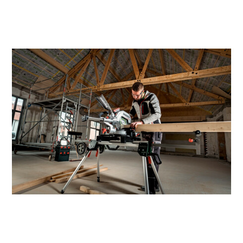 Scie à onglets sans fil Metabo KGS 18 LTX BL 305 avec fonction radiale